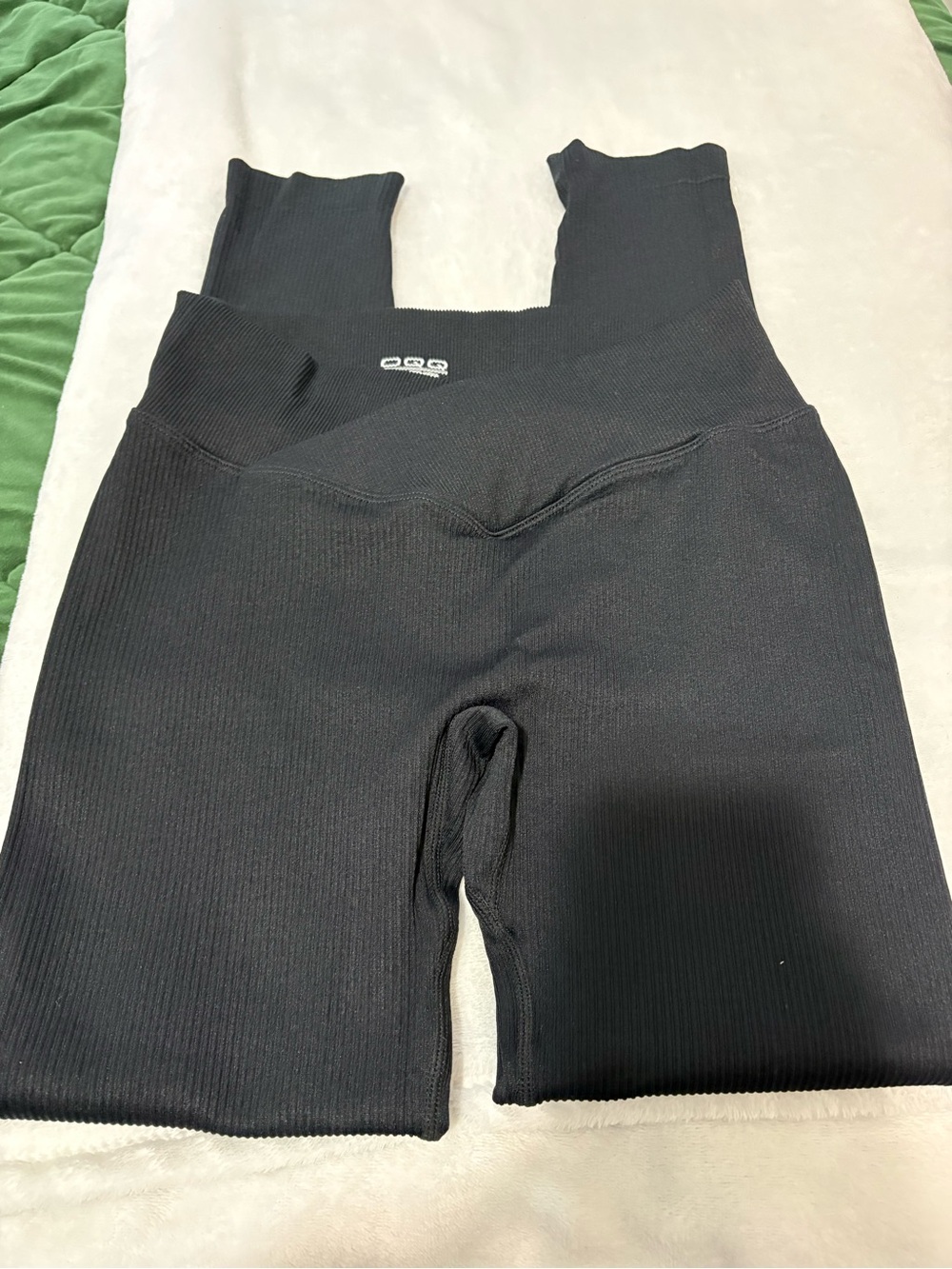 Black Ribbed High Waisted Leggings – Size M – New Without Tags